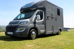 the-blackdown-horsebox-stealth-grey-10