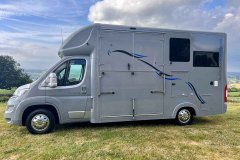 burrington-horseboxes-mendip-steel-grey-2